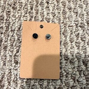 🧸5 for $15🧸Lego recycled black earrings